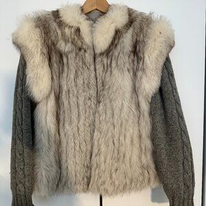 NWOT Sustainably Sourced Genuine Fox Fur Vest w/ Removable Sleeves- Size M